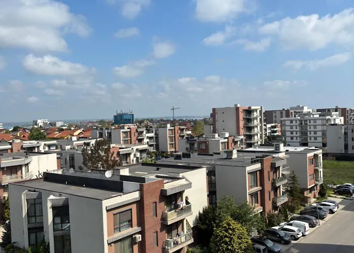 Sea Breeze By Dragos Apartment *